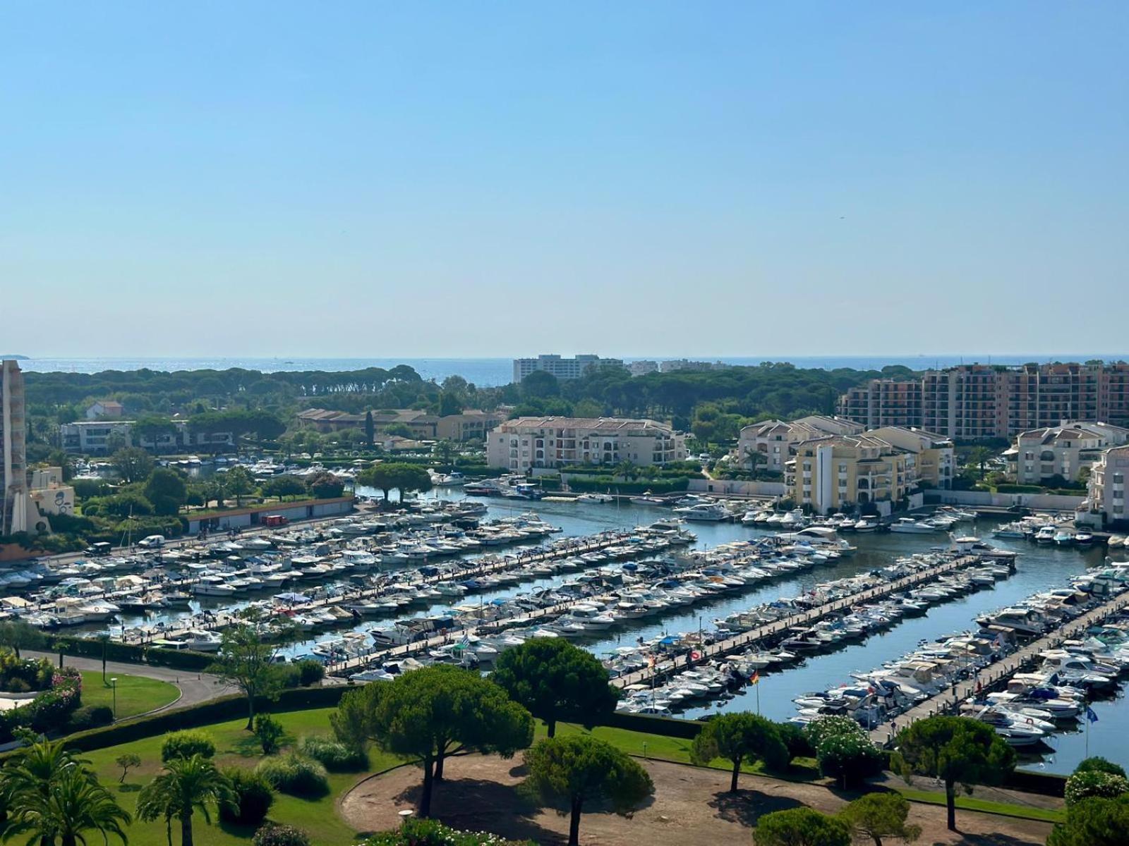 Appartement T3 De Standing Vue Mer Et Marina Mandelieu Kültér fotó